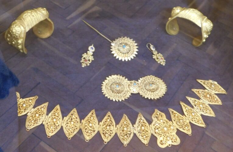 Старинни накити от Видинския музей