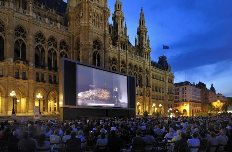 От Моцарт до Лейди Гага на летния филмов фестивал на открито във Виена