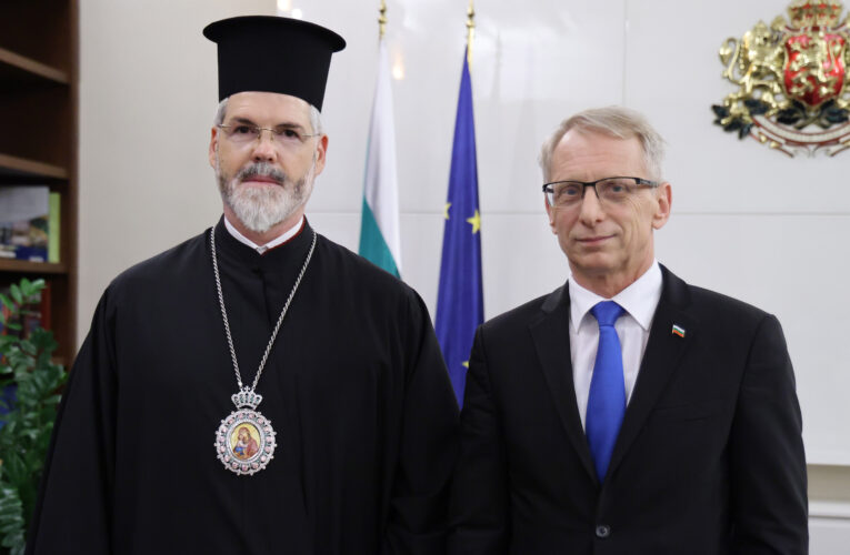 Държавата ще продължи подкрепата за Западно- и Средноевропейската епархия