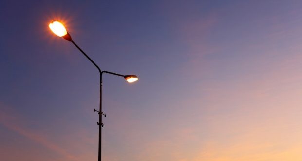 Подменят амортизирано улично осветление във Видин