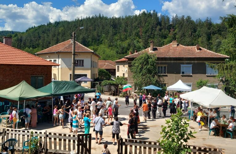 Празник на гората в село Стакевци