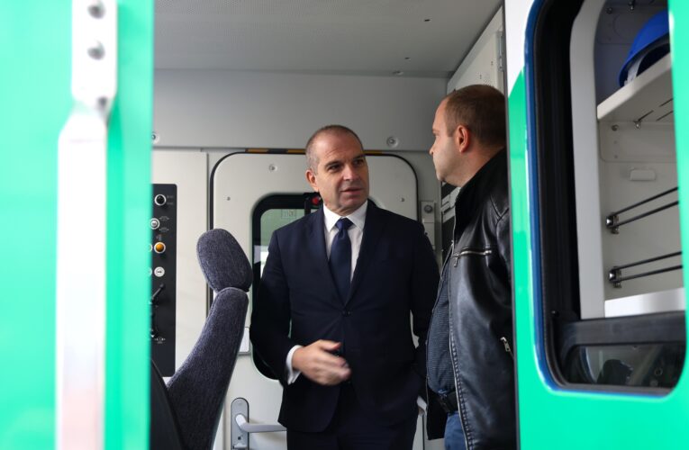 Бързите влакове – с нови локомотиви Siemens Smartron