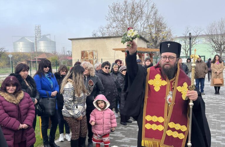 Откриха ремонтирания Дом за стари хора в Дреновец