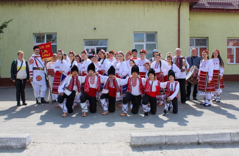 Фолклор и традиции на община Ружинци в Румъния