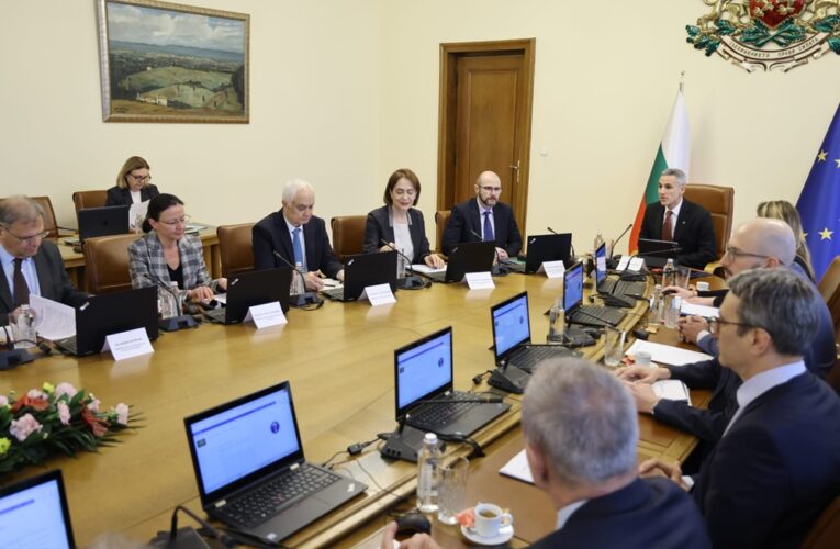 Подкрепа на физически лица заради поскъпването на горивата