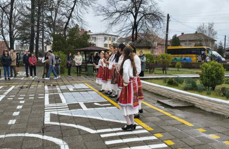 STEM център и спортна площадка в Ново село