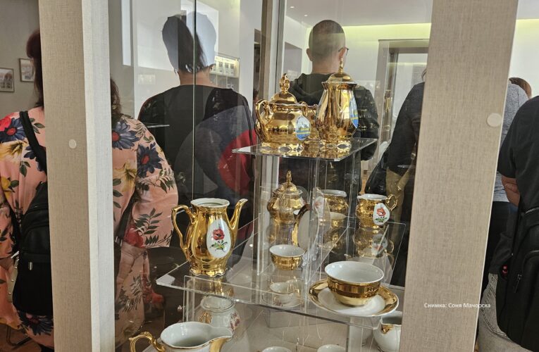 Изложба на видинския порцелан в музей  „Кръстатата казарма“