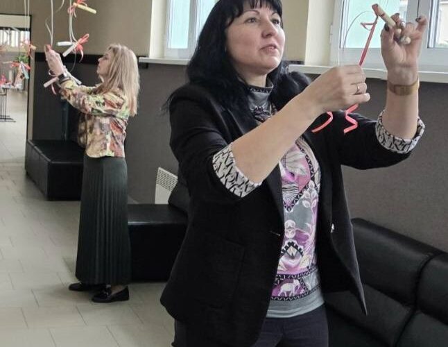 Учениците от Математическата поздравиха своите учители за 11 май